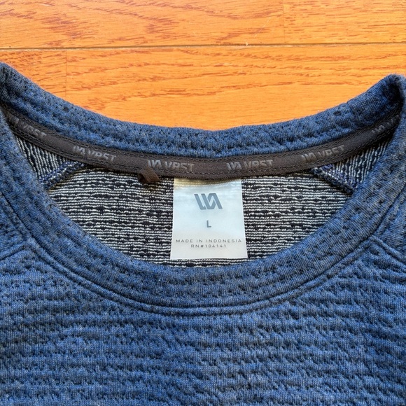 VRST Crewneck Sweatshirt Pullover - Picture 3 of 3